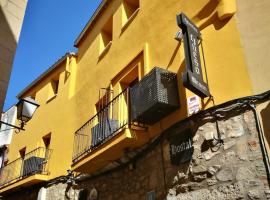 Hostal Hueso, hotel a Trujillo