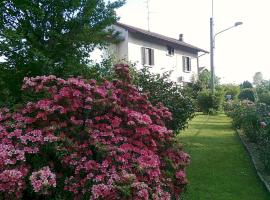B&B dei Laghi, hotel v destinaci Brebbia