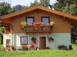 Haus Söllner, hotel v destinaci Lend
