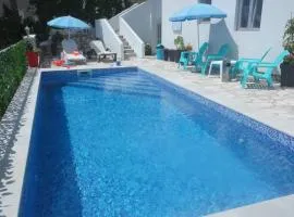 Brankas Apartments