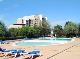 Lisbon Relax Pool Apartment - Free Parking Garage, hotel cerca de Estación de Campolide, Lisboa