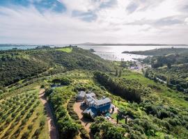 Cable Bay Luxury Villa, khách sạn ở Oneroa