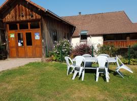 Gite le Sauceley Maison de vacances pour 6 à 10 personnes, hotel u gradu 'Girmont-Val-dʼAjol'