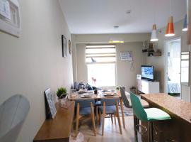 2BR avida tower near NAIA airport, hotel in Manilla