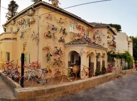 La Casa De Las Bicicletas, guest house sa Cazorla