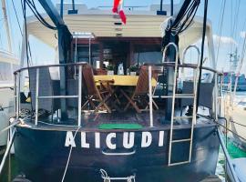 Boat & Breakfast Alicudi