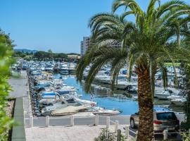 Cannes Marina Appart Hotel Mandelieu, aparthotel in Mandelieu-La-Napoule