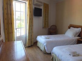 Residencial Gil Vicente, cheap hotel in Sardoal