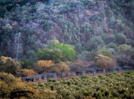 Lions Rock Rapids - Luxury Tented Camp, hotel u gradu 'Hazyview'