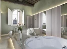 Palazzo dei Ciompi Suites, hotel in Florence
