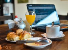 Hotel Alto Parana, hotel a Córdoba