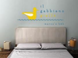 il gabbiano giallo, B&B in Fano