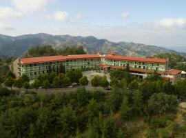 Rodon Hotel and Resort, rezort v destinaci Agros