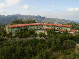 Rodon Hotel and Resort: Agros şehrinde bir otel