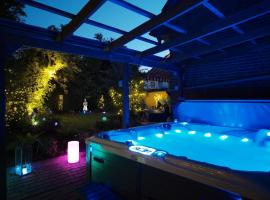 Thailand Lounge Whirlpool Sauna SPA, parkimisega hotell sihtkohas Geesthacht