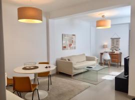 Apartamento turístico en pleno centro de Ferrol、フェロルのビーチ周辺のバケーションレンタル