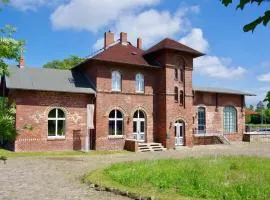 Urlaubsbahnhof-Stellwerk