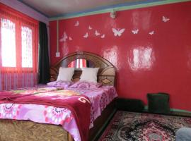 Homestay Hari Parbat, hotel barato en Srinagar