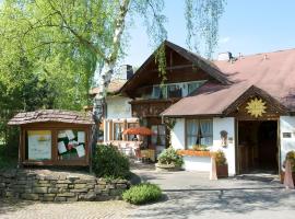 Landhaus Sonnenhof: Adenau şehrinde bir otel