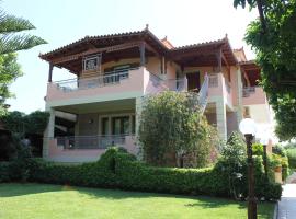 Tosis Apartments, appartement in Svoronata