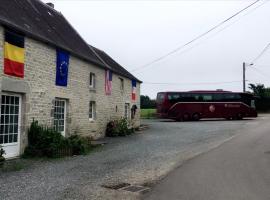 chevrerie de la huberdiere, farm stay in Liesville-sur-Douve