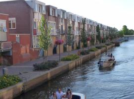 Bij Paul in Almere, apartamento en Almere