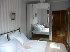 Cosy, Sunny Apartament 10 min to Old Town, family hotel in Gdańsk