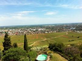 LB et LB, romantic hotel in Beaune