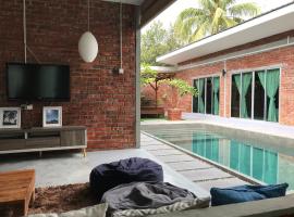 Tanjung Rhu Pool Villa @ TRV, holiday rental in Huma