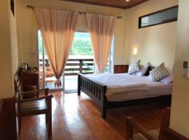 Riverview Bungalows & GH, sted med privat overnatting i Muang Ngoy