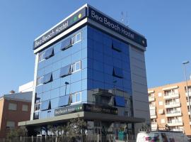 Bea Beach Hostel, hotel in Águilas