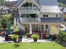 Haus Lätsch, apartamento en Bad Peterstal-Griesbach