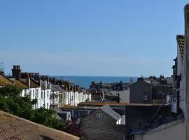 Kemp Town Sea View Balcony Apartment