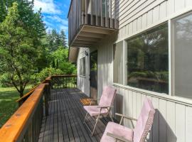 Bainbridge Tranquility, hotel with parking in Madrona Heights