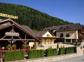 Country Saloon Belá