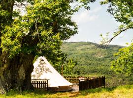 Podere di Maggio - Canvas tent Chestnut, hotel in Santa Fiora