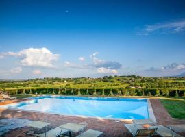 Agriturismo Sanguineto, hotel amb aparcament a Acquaviva