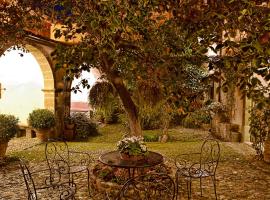 Antica Dimora Del Gruccione, Albergo diffuso, hôtel pas cher à Santu Lussurgiu