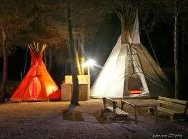 Camping Indiani Jones אינדיאני ג'ונס קמפינג