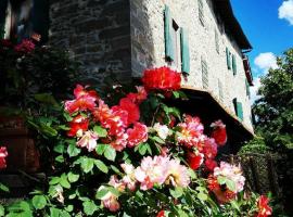 Podere I Rovai-apt IL RIFUGIO- in the heart of Tuscany, rumah percutian di Reggello