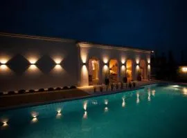 Elia Vama Veche (Adults Only)