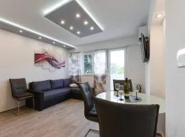 Reza Luxury Apartment