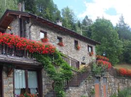 Agriturismo Al Castagneto، فندق في Mazzo di Valtellina