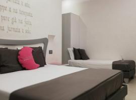 Hotel Nunù, hotel v Neapole