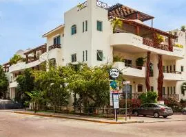 Las Olas Condominium #207