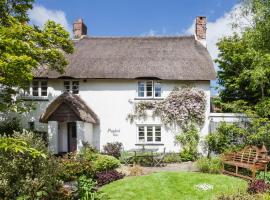 Moorland View Cottage, hotel con parking en North Bovey