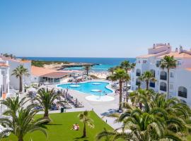 Carema Beach Menorca, hotel in Cala en Bosc