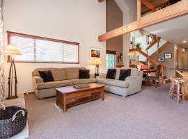 Snowcreek 598, vacation home in Mammoth Lakes