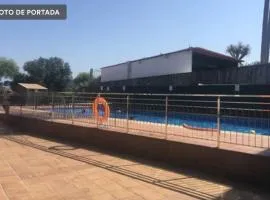 Petit con piscina