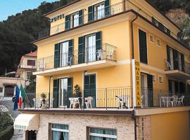 Hotel Adriana, hotell i Laigueglia